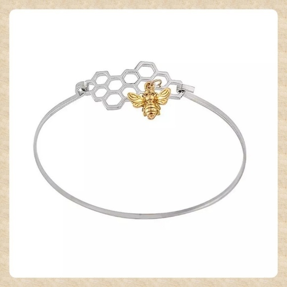 Honeycomb Bracelet with Bee Charm - Picture 1 of 2